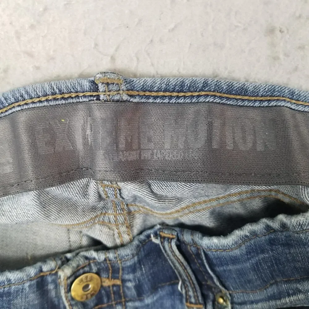 Lee brand item